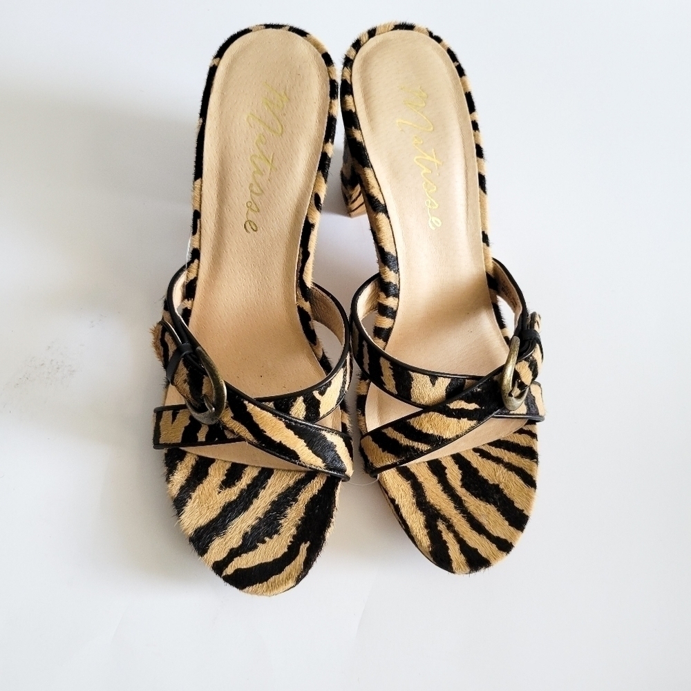Matisse so long zebra sandals Size 9.5M Mob Wife Summer Shoes - Picture 4 of 10